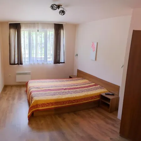 Lägenhet езерото Trjavna